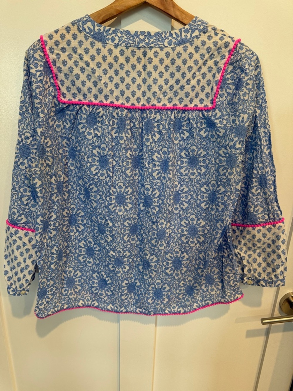 Vineyard Vines Blue & White Floral Cotton Tunic with Pink Trim - Picture 5 of 5